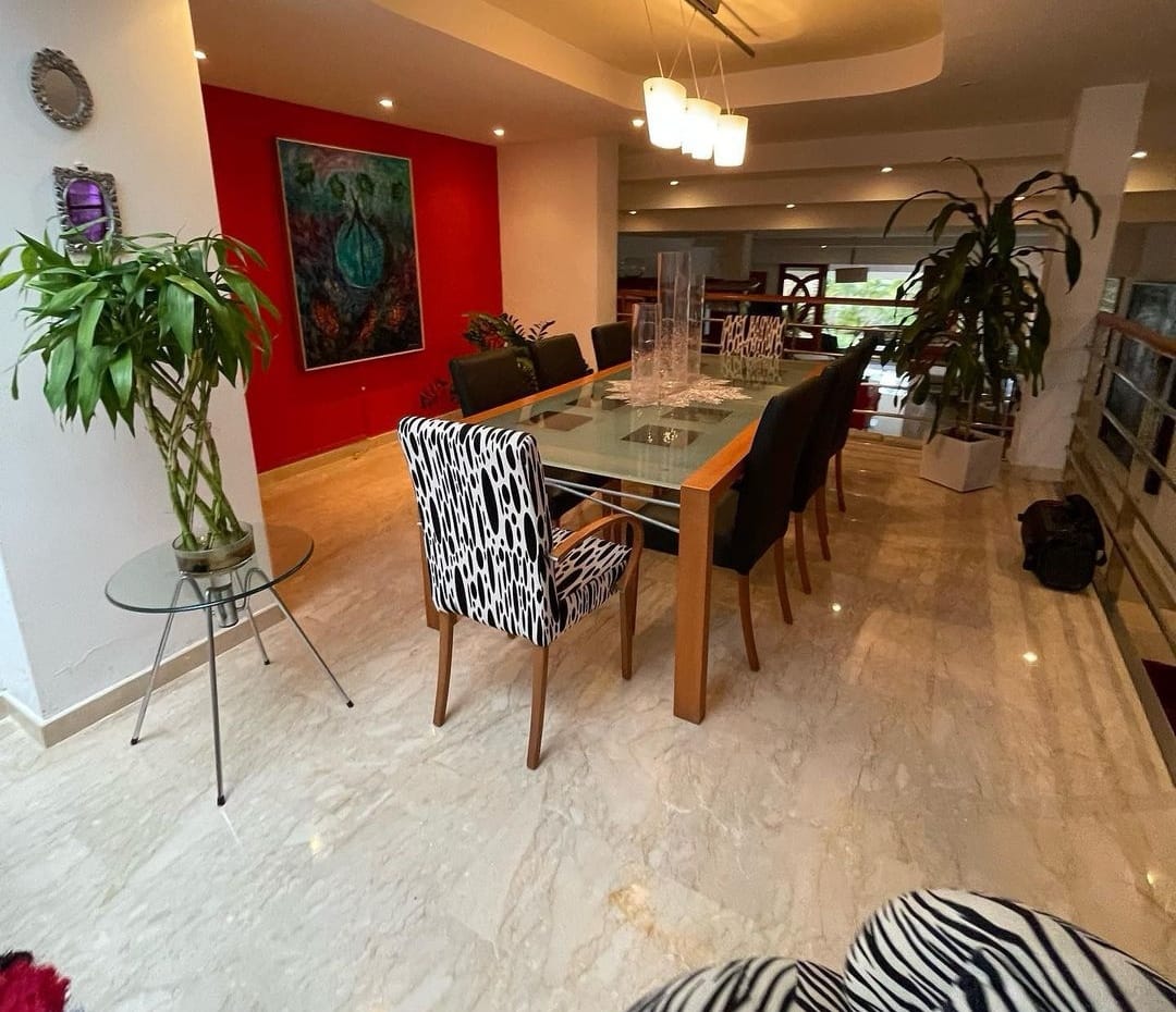 Urb. Monterreal Zona exclusiva del Este